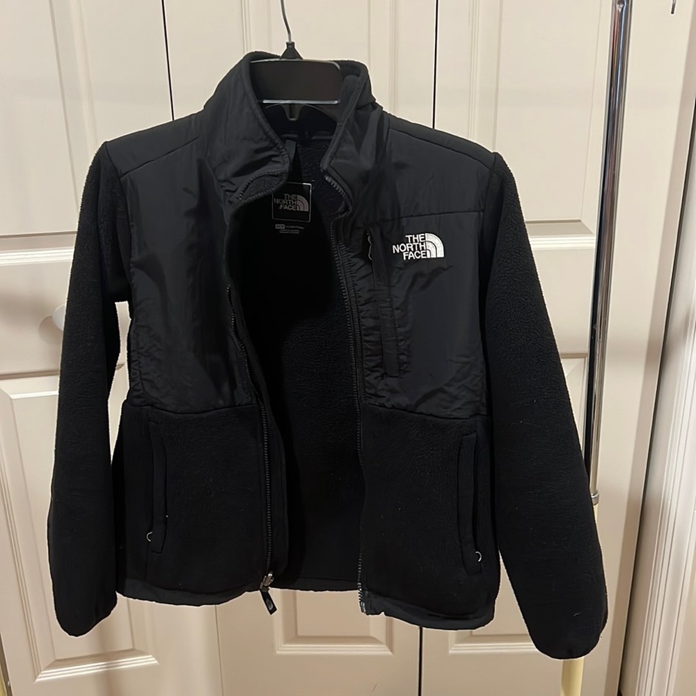 Black xs women’s north face jacket